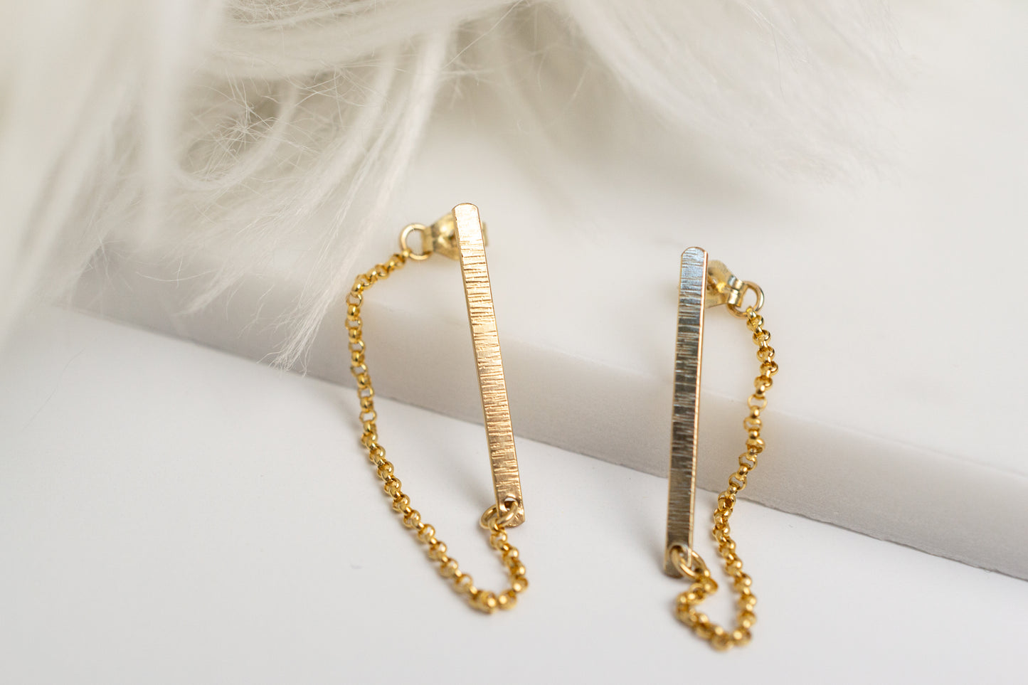 Rae Bar Earrings